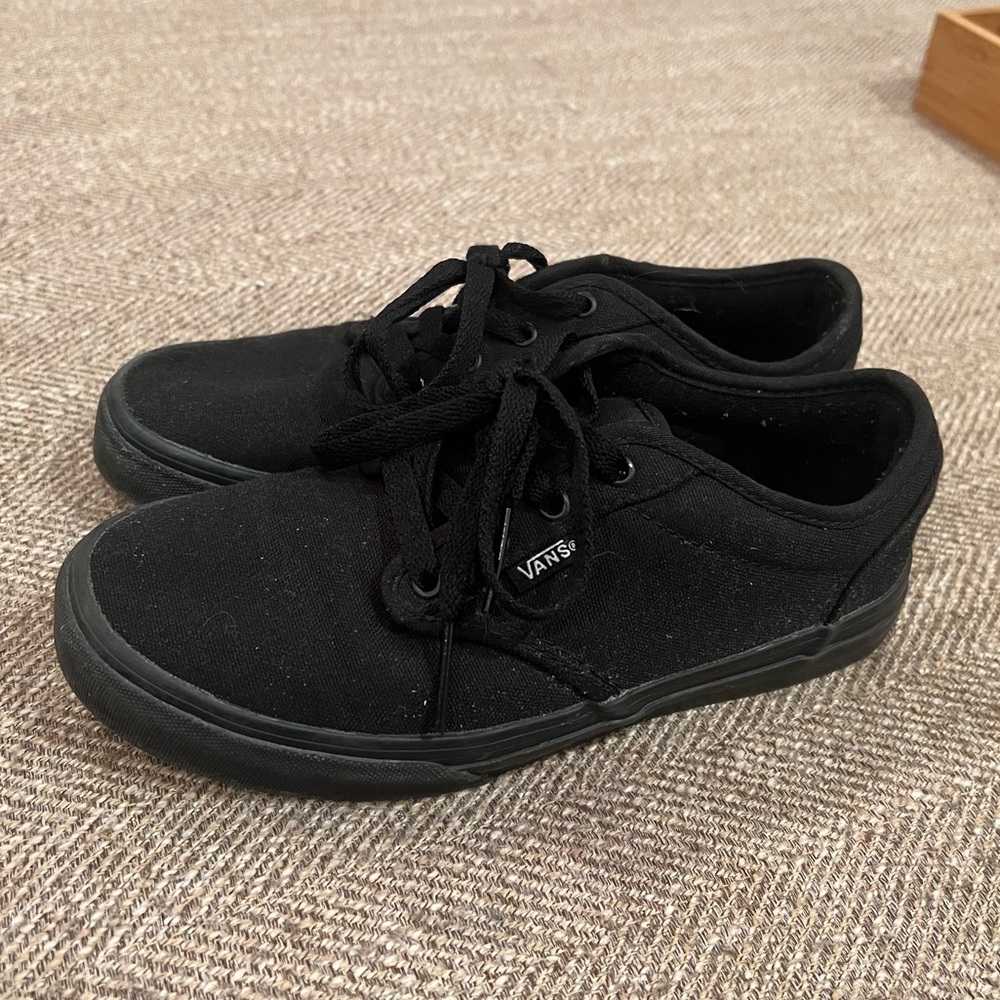 VANS Atwood Skate, Black on Black Youth sz 3.5